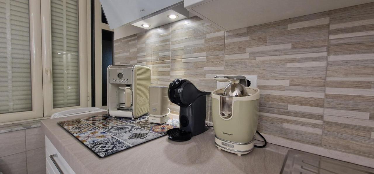Appartamento B&B La Dimora Di Parthenope Napoli Eksteriør billede
